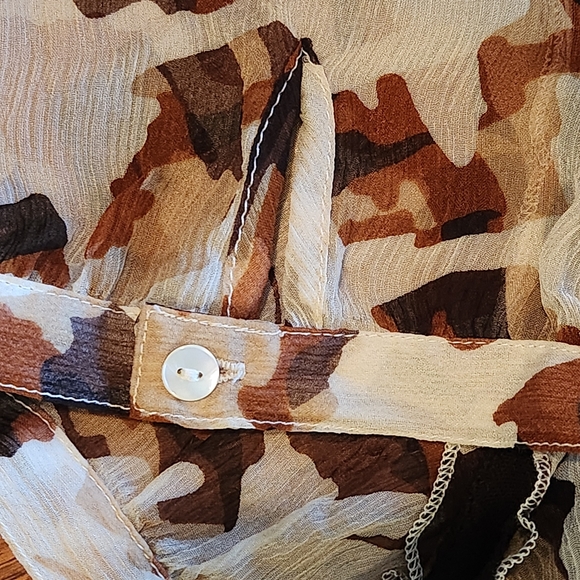 Alfani Silk blend faux layered blouse Size 2X Colors browns and tan - Picture 3 of 11